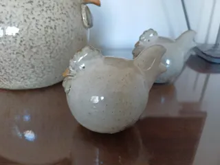 Set 3 figuras cerámica gallinas beige