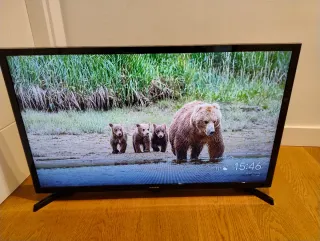 Samsung TV 32 UE32J4000