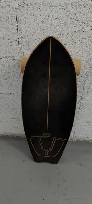 Surfskate NKD diseño tabla de surf