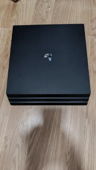 PS4 Pro + Juegos