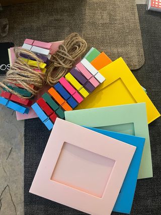 Cámara Instax Mini 11 con funda y accesorios