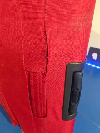 Maleta grande Titan roja y negra