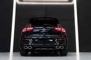 VOLKSWAGEN GOLF 8 R PERFORMANCE