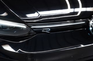 VOLKSWAGEN GOLF 8 R PERFORMANCE