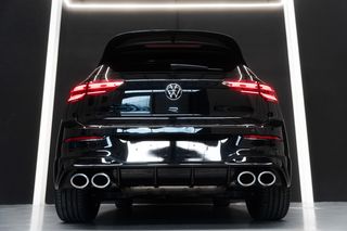 VOLKSWAGEN GOLF 8 R PERFORMANCE