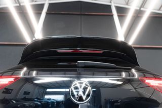 VOLKSWAGEN GOLF 8 R PERFORMANCE