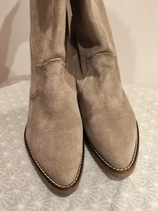Botas cowboy ante beige