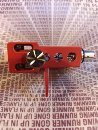 Portacápsulas rojo, capsula y aguja Stanton 680