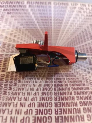 Portacápsulas rojo, capsula y aguja Stanton 680