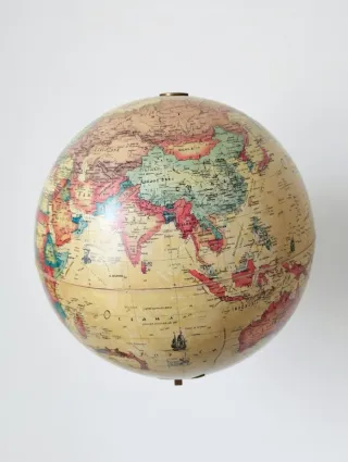 Globo terráqueo vintage estilo antiguo