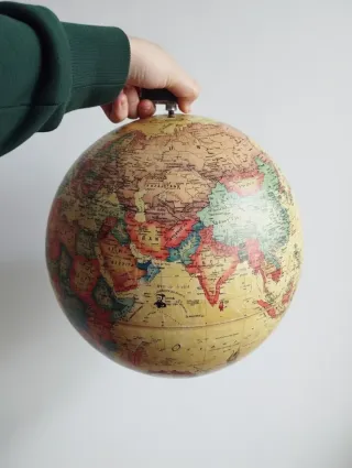 Globo terráqueo vintage estilo antiguo