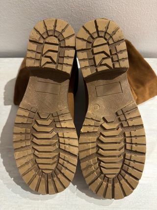 Botas de ante marrones