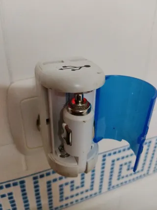 Cargador de pilas AA, 9v,2 USB,conexión coche