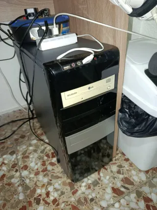 PC sobremesa Windows 10 Pro + WiFi