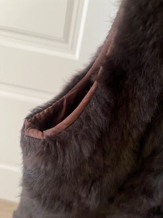 Chaleco de pelo marrón