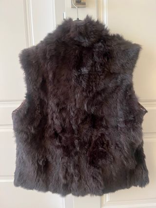 Chaleco de pelo marrón
