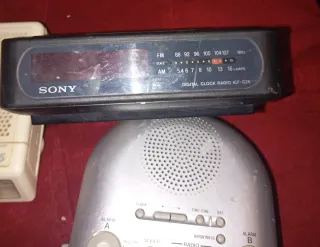 3 Radios Antiguas (Piezas)10€.Lote.