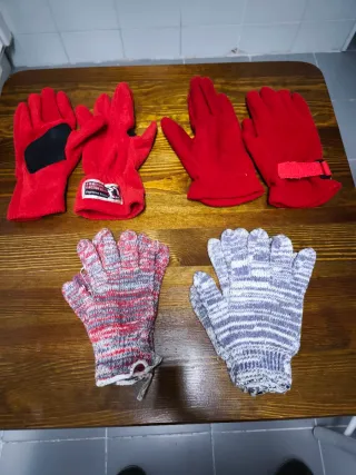Set de guantes y calcetines invierno