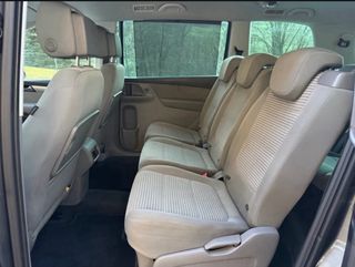 SEAT Alhambra como nuevo. 1.4i gasolina pegatina C