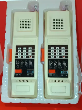 Walkie Talkies Combat Communicators vintage.