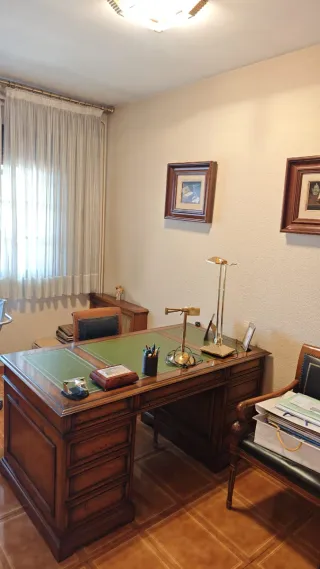 Escritorio estilo inglés doble pedestal