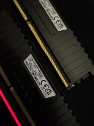 Módulos Memoria RAM Corsair vengeance LPX 16GB