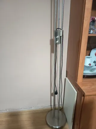 Lámpara de pie moderna