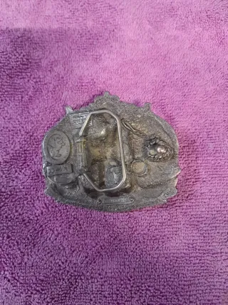 3 Hebillas estilo bulldog dorado