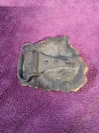 3 Hebillas estilo bulldog dorado