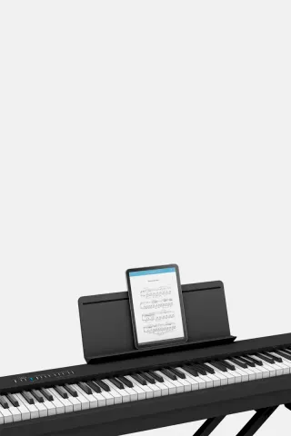 Piano Digital Negro con Soporte