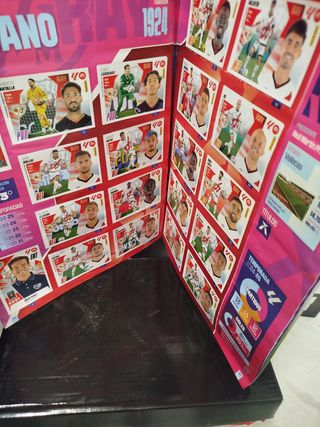 Álbum LALIGA Este 2025-26 completo (no bis)