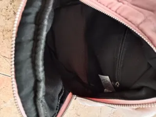 Mochila rosa acolchada