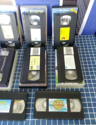 8 VHS PELÍCULAS INFANTILES ORIGINALES