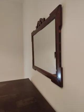 Cómoda y espejo