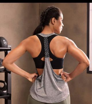 Camiseta gym gris ancha