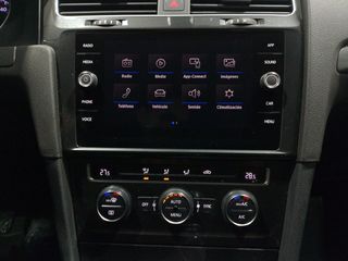 Volkswagen Golf Advance