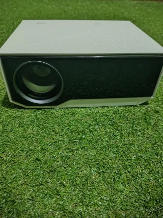 Proyector Blanco y Negro