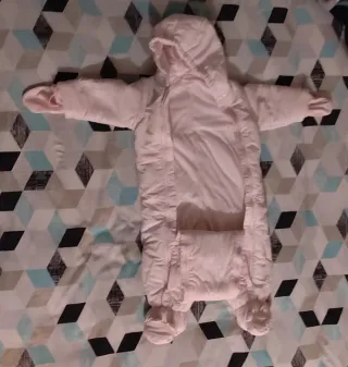 Buzo rosa Benetton Baby calentito