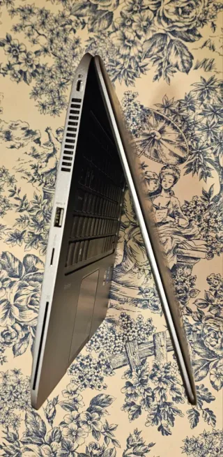 HP EliteBook Folio 1040 G2 i7 5600U 256GB SSD NVMe