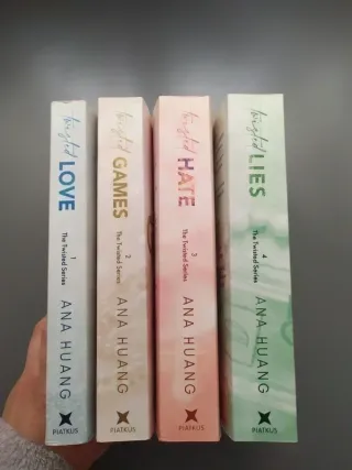 OFERTA Saga Twisted Love en inglés