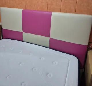 Mesa y sillas de comedor. URGENTE