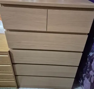 Mesa y sillas de comedor. URGENTE