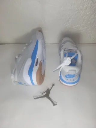 Nike Air Jordan 37.5 Azul Blanco