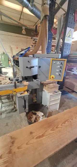 Espigadora de madera industrial