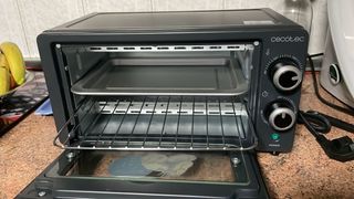 Mini horno Cecotec usado 1 vez para probarlo.