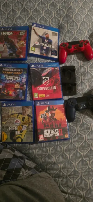 PS4 Pro 1TB Negra + Mandos y Juegos