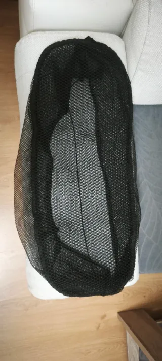 Funda protectora red negra para asiento