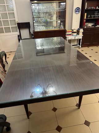 Mueble Comedor mesa, aparador, vitrina y espejo