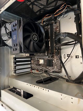 Base PC MSI MAG Infinite i7 10th Gen