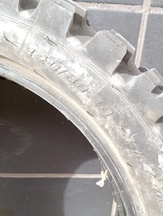 Pareja de ruedas tacos moto